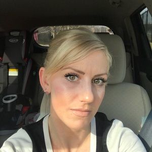 Meet your Posher, Mallory